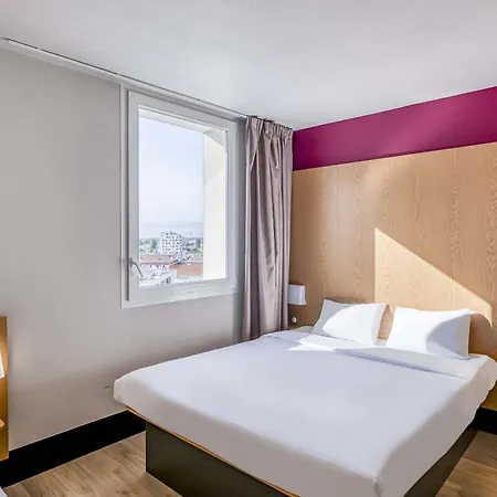 Hotel Bordeaux Centre 3*