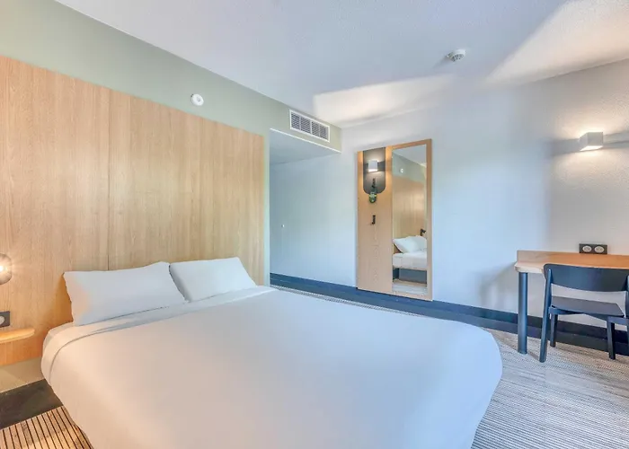 Hotel Bordeaux Centre 3*